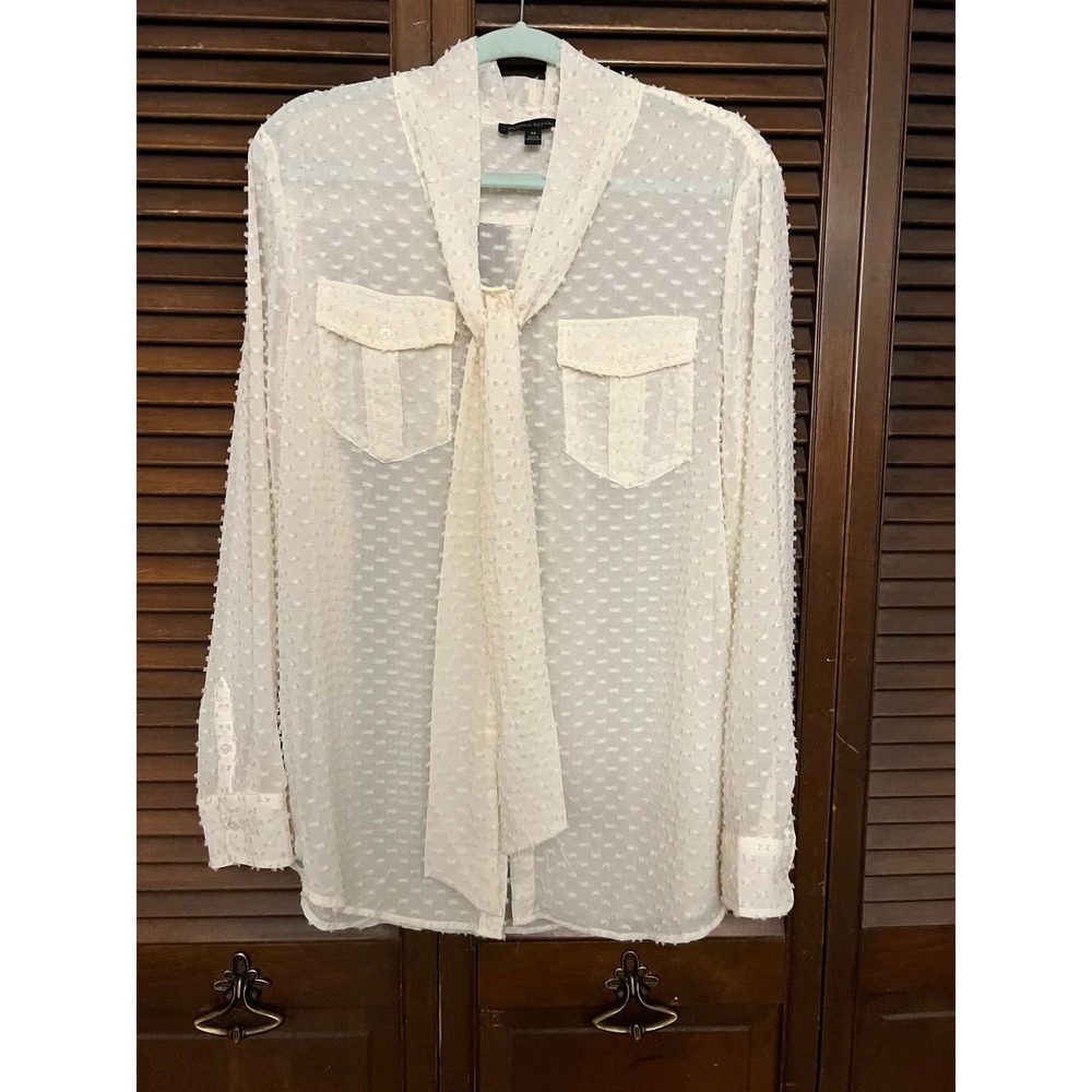 BANANA REPUBLIC Long Sleeved Textured Dotted Blouse (Size M)